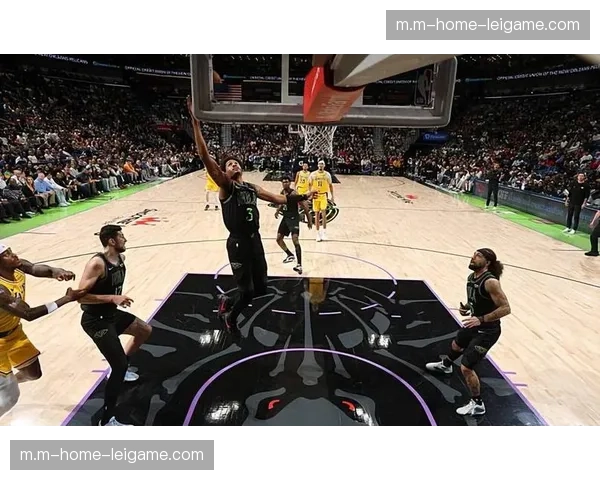 鹈鹕末节被湖人打出攻势 关键时刻进攻效率突然断电