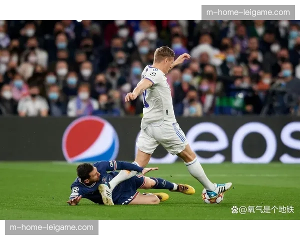 刘奕鸣李申圆因伤缺阵 武汉三镇防线阵容不整